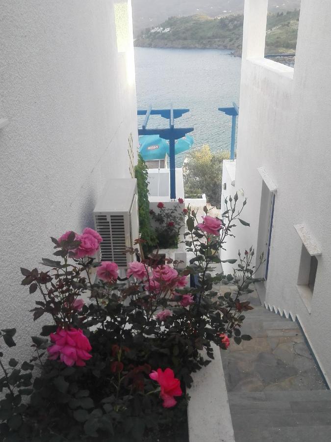 Poros Town Rania Studios מראה חיצוני תמונה